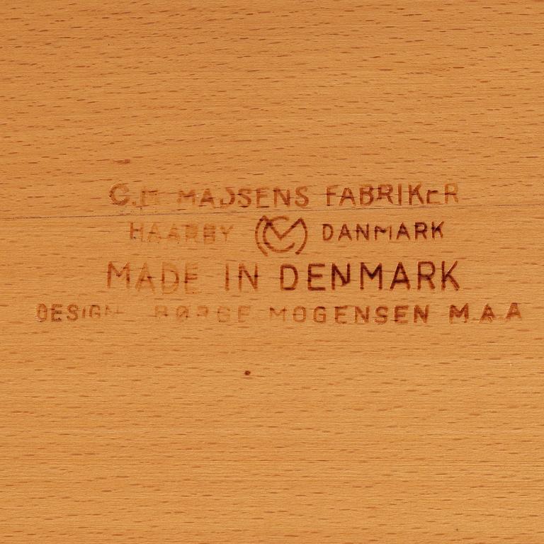 Børge Mogensen, dining table, 'Shaker', Madsens Fabrikker, Denmark.