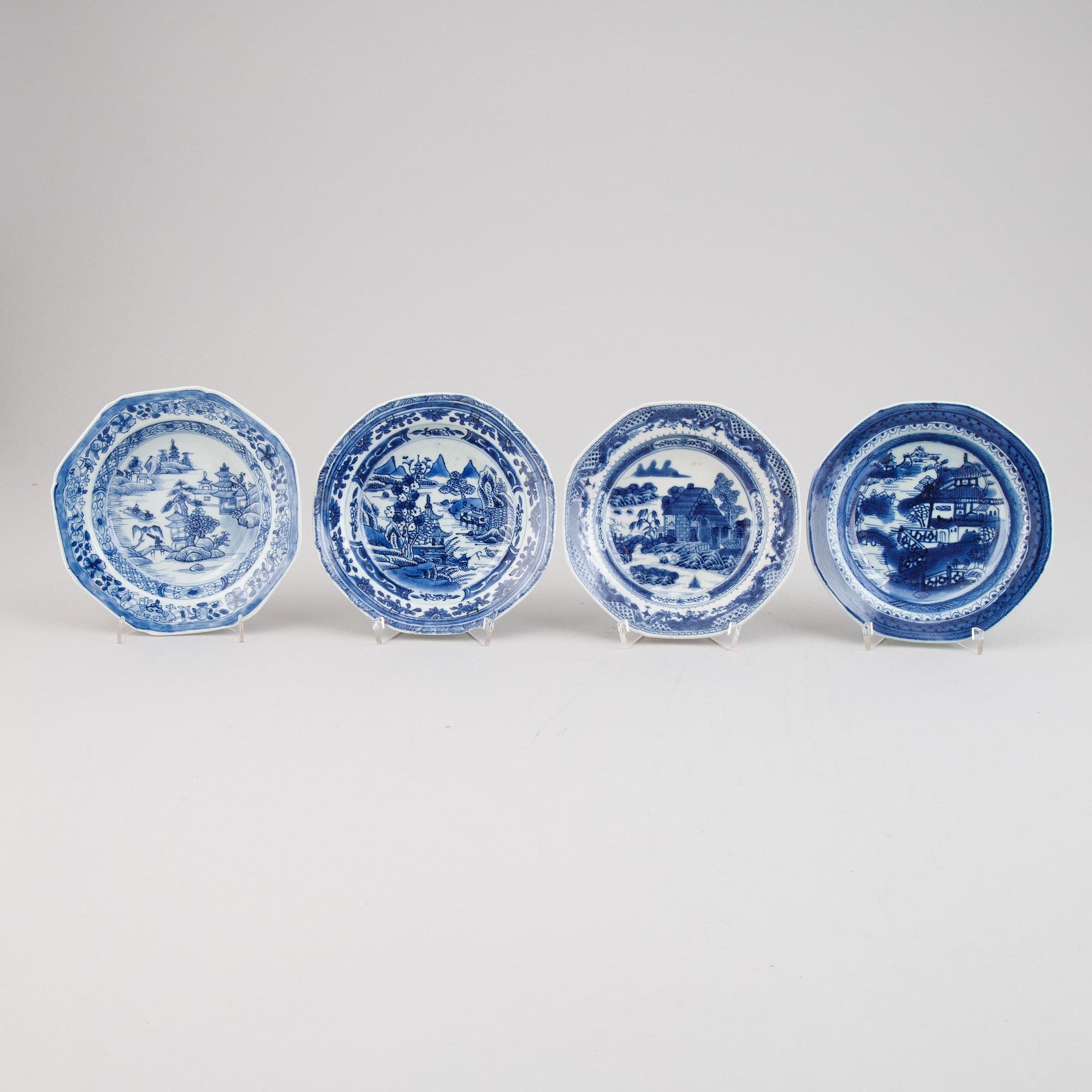 Five blue and white export porcelain plates and four dessert dishes, Qing dynasty, Qianlong (1736-95).