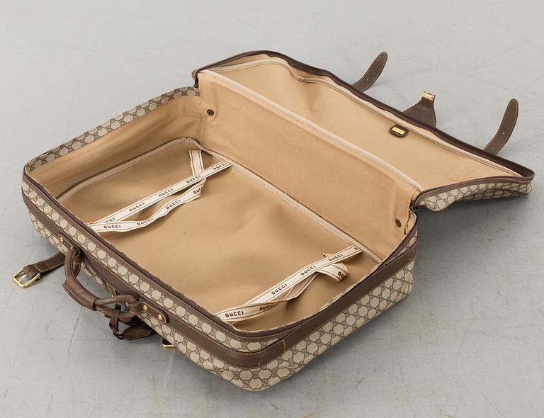 GUCCI, suitcase.