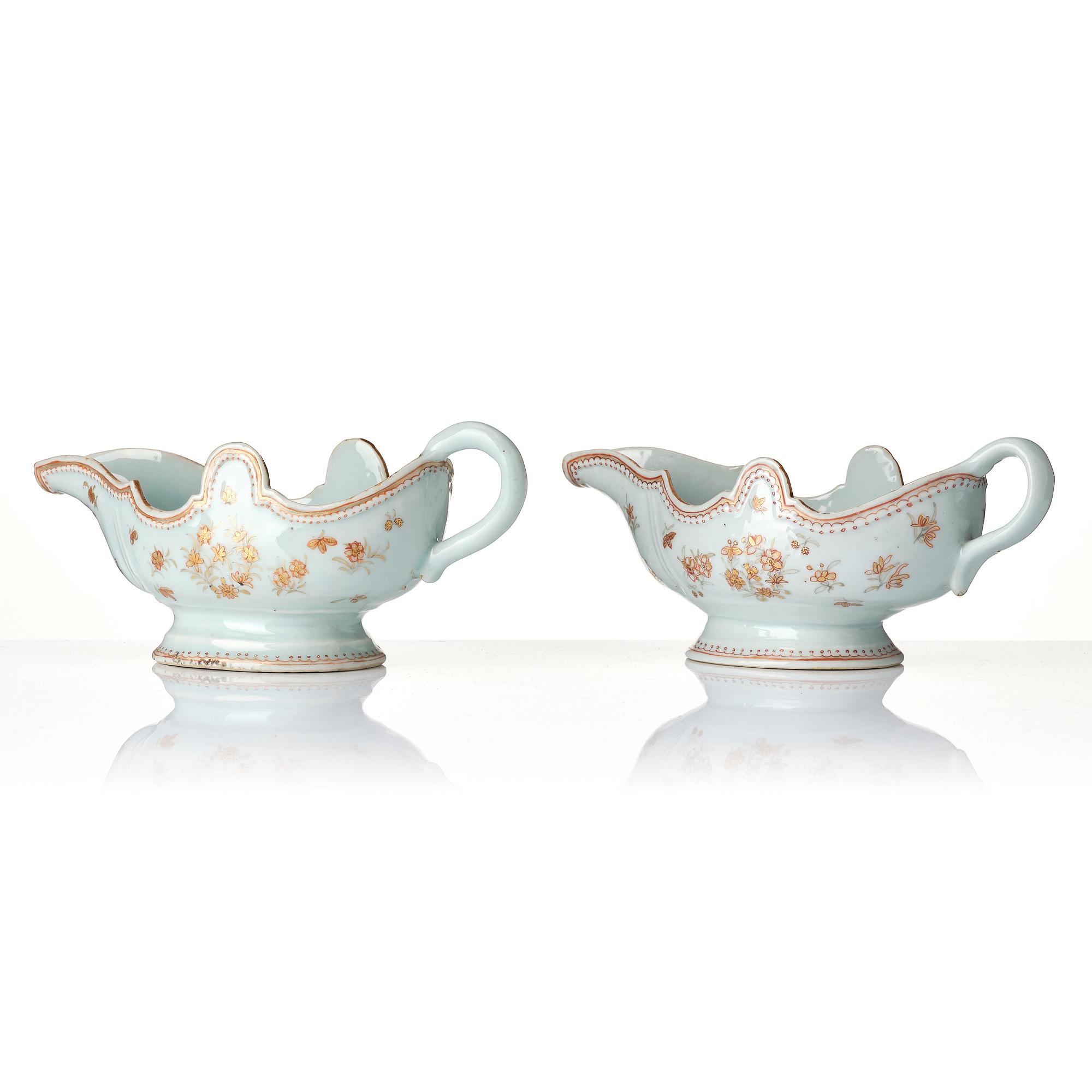A set of two iron red and gold sauce boats, Qing dynasty, Qianlong (1736-95).