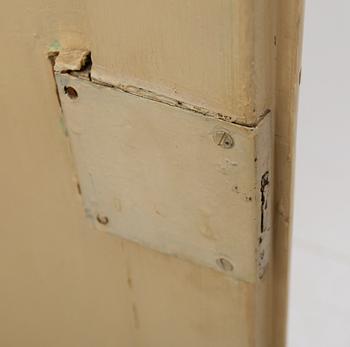HÖRNSKÅP, sent 1700-tal.