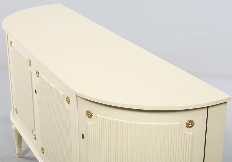 SIDEBOARD, gustaviansk stil, 1900-talets andra hälft.