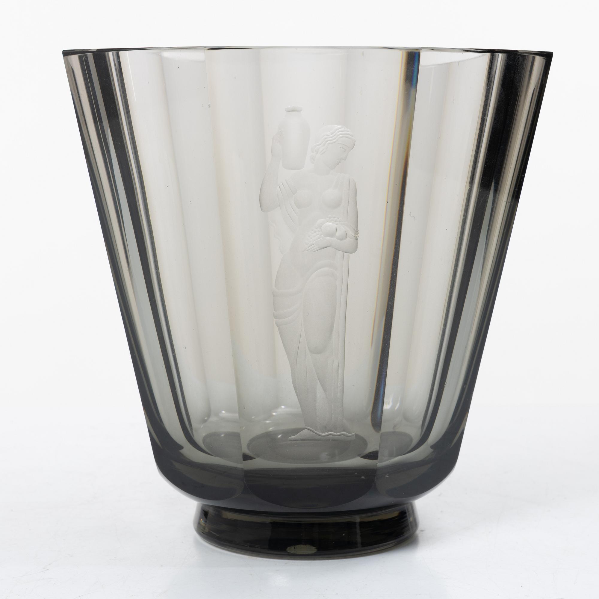 Vicke Lindstrand, a vase, Orrefors, 1937.