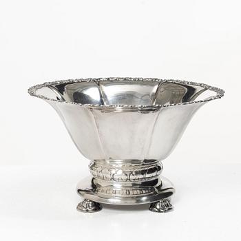 Kultakeskus Oy, skål på fot, silver, Tavastehus, Finland, 1934.