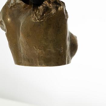 David Wretling, Bust.