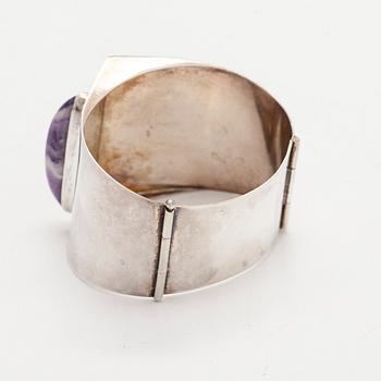 Bangle, cabochon cut amethysts, silver, Tillander, Helsinki 1962.