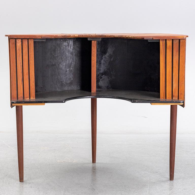 BARDISK SAMT 6 BARPALLAR, 1900-talets mitt.