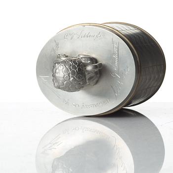 Anna Petrus, & Estrid Ericson, a pewter cigar box with cover by Svenskt Tenn, Stockholm 1928.