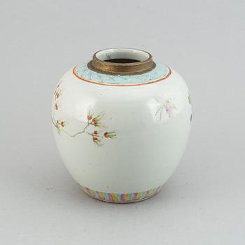 A famille rose jar, late Qing dynasty, circa 1900.