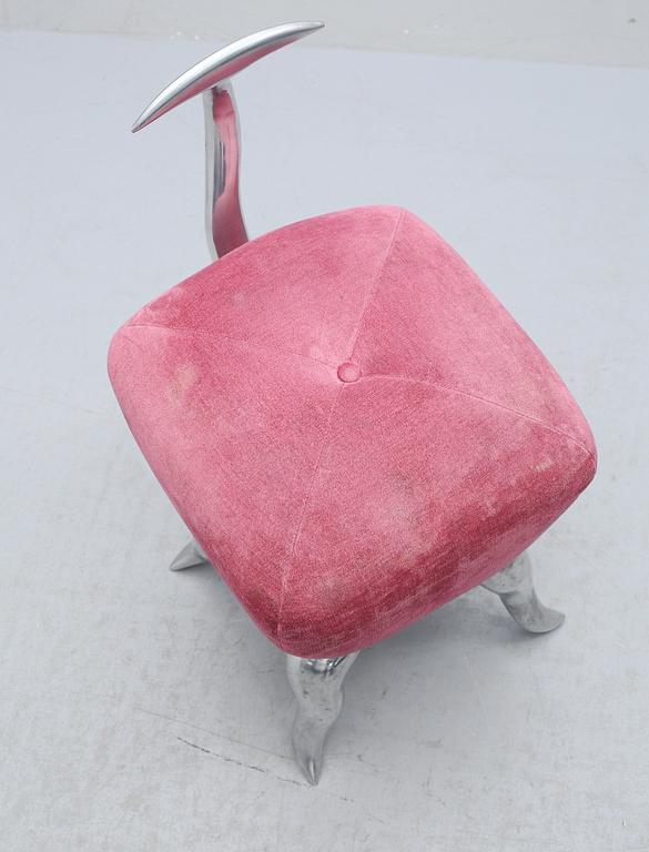PALL, möjligen Philippe Starck, omkring år 2000.