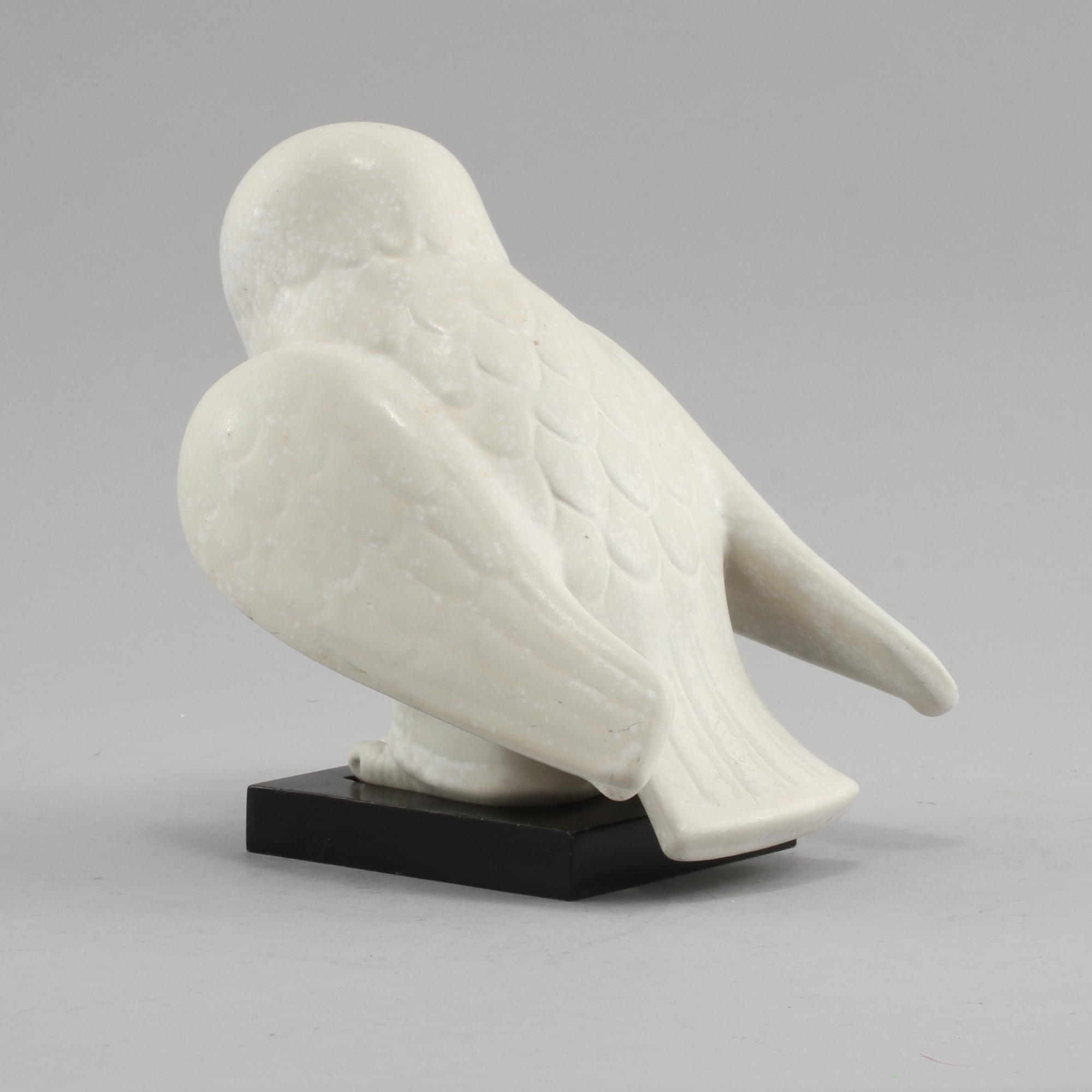 FIGURIN, stengods, Gunnar Nylund, Rörstrand, numrerad 79/250, 1900-talets andra hälft.