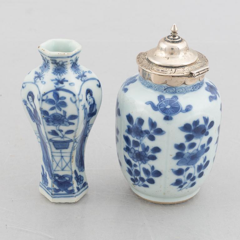 A group of six Chinese blue and white porcelain miniatures and a caddy with cover, Qing dynasty, partly Kangxi.