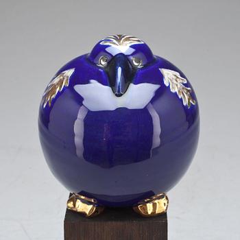 FIGURIN, stengods. Signerad Lisa Larson, Gustavsberg, 1900-talets andra hälft.