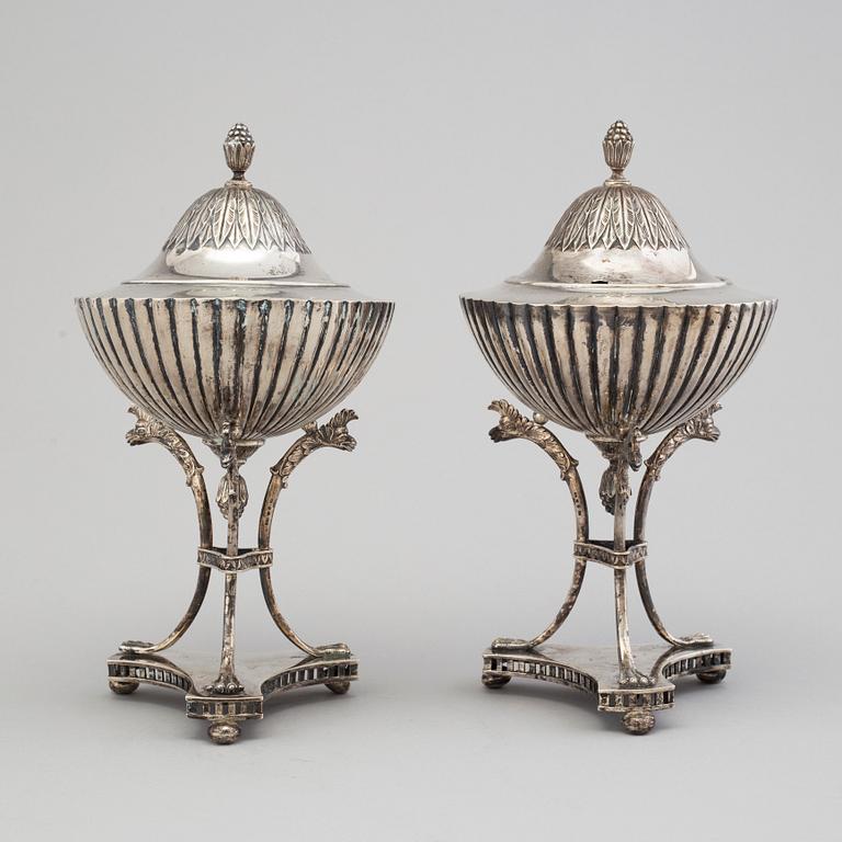 A matched pair of Swedish silver sugar-bowls, mark of JE Torsk and GAB, Stockholm, 1906.