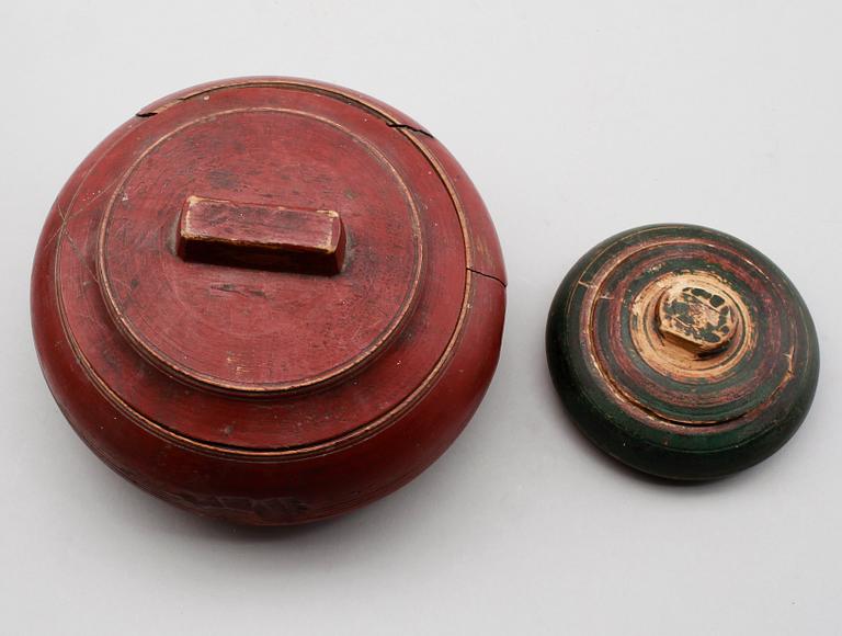 ALLMOGEFÖREMÅL, 4 st, trä, 1800-/1900-tal.