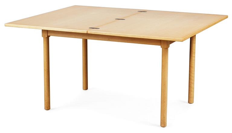 A Borge Mogensen "Tremme" beech table, Fritz Hansen, Denmark 1965.