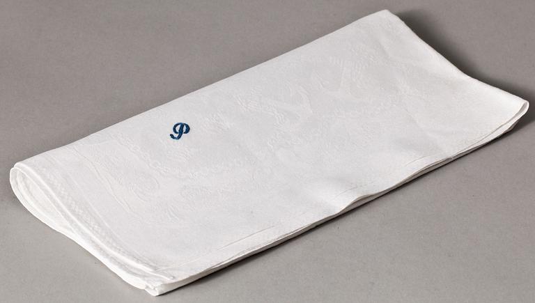 SERVERTTER 6 + 12 st samt DUKAR, 2 st. Damast. 1900-tal.