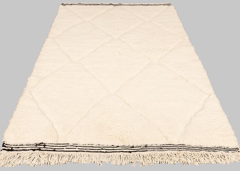 Rug, Morocco, approx. 243 x 155 cm.