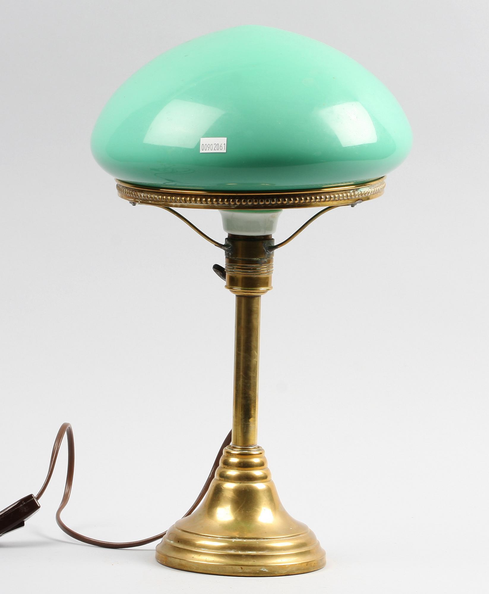 BORDSARMATUR, sk "Strindbergslampa".