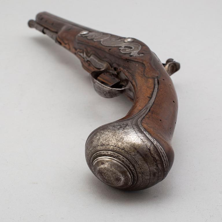 A flintock pistol by Jean de Wyk, (Utrecht 1690-1730), signed.