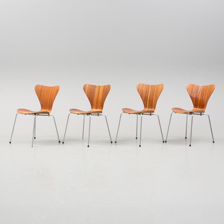 STOLAR, 4 st, "Sjuan", Arne Jacobsen för Fritz Hansen.