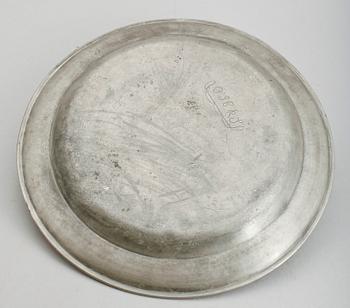 FAT, tenn, märkt Stockholm samt rosstämpel. 1700-/1800-tal.