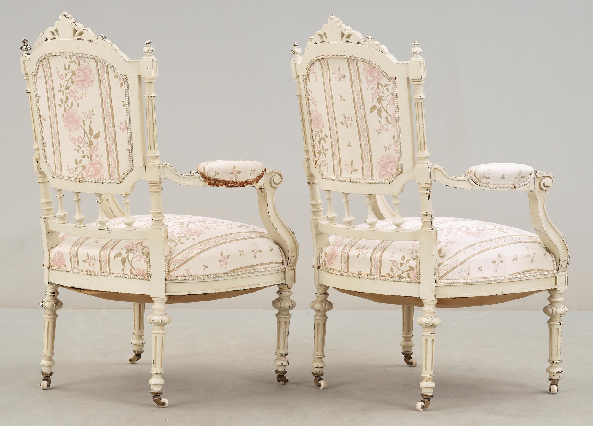 KARMSTOLAR, ett par, nyrenässans, 1800-talets slut.