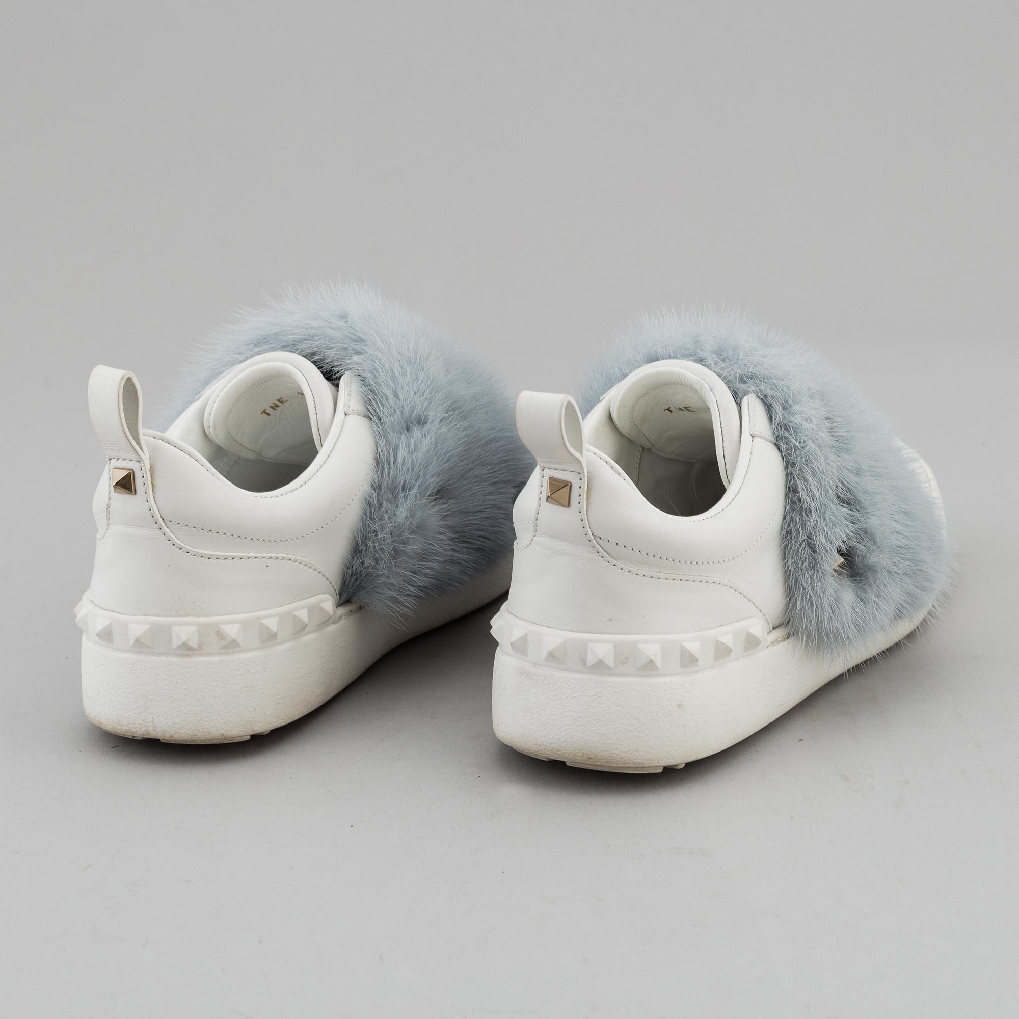 Valentino fur sneakers discount