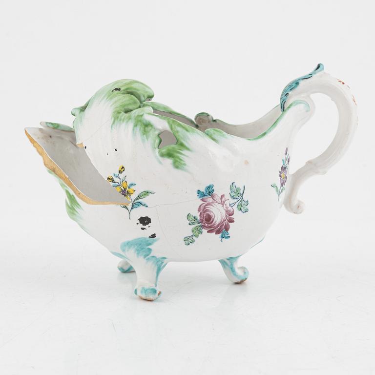 Rörstrand, a faience gravy pot, Sweden, 1760's.