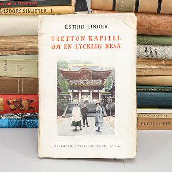 A group of 23 books about Japan and Asia.