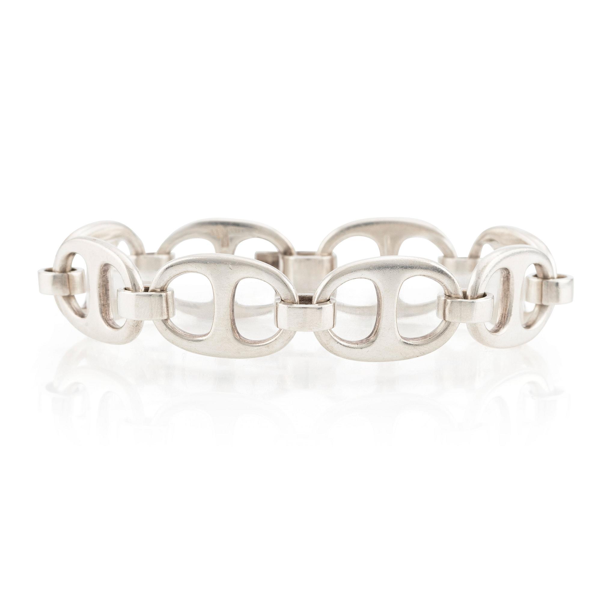 Bertel Gardberg, a silver bracelet, Hopeatehdas Oy, Helsinki 1966.