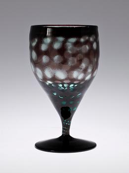 SKÅL PÅ FOT, glas, graal Eva Englund Orrefors.