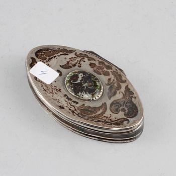 DOSA, silver, 1900-talets första hälft. Total vikt 49 g.