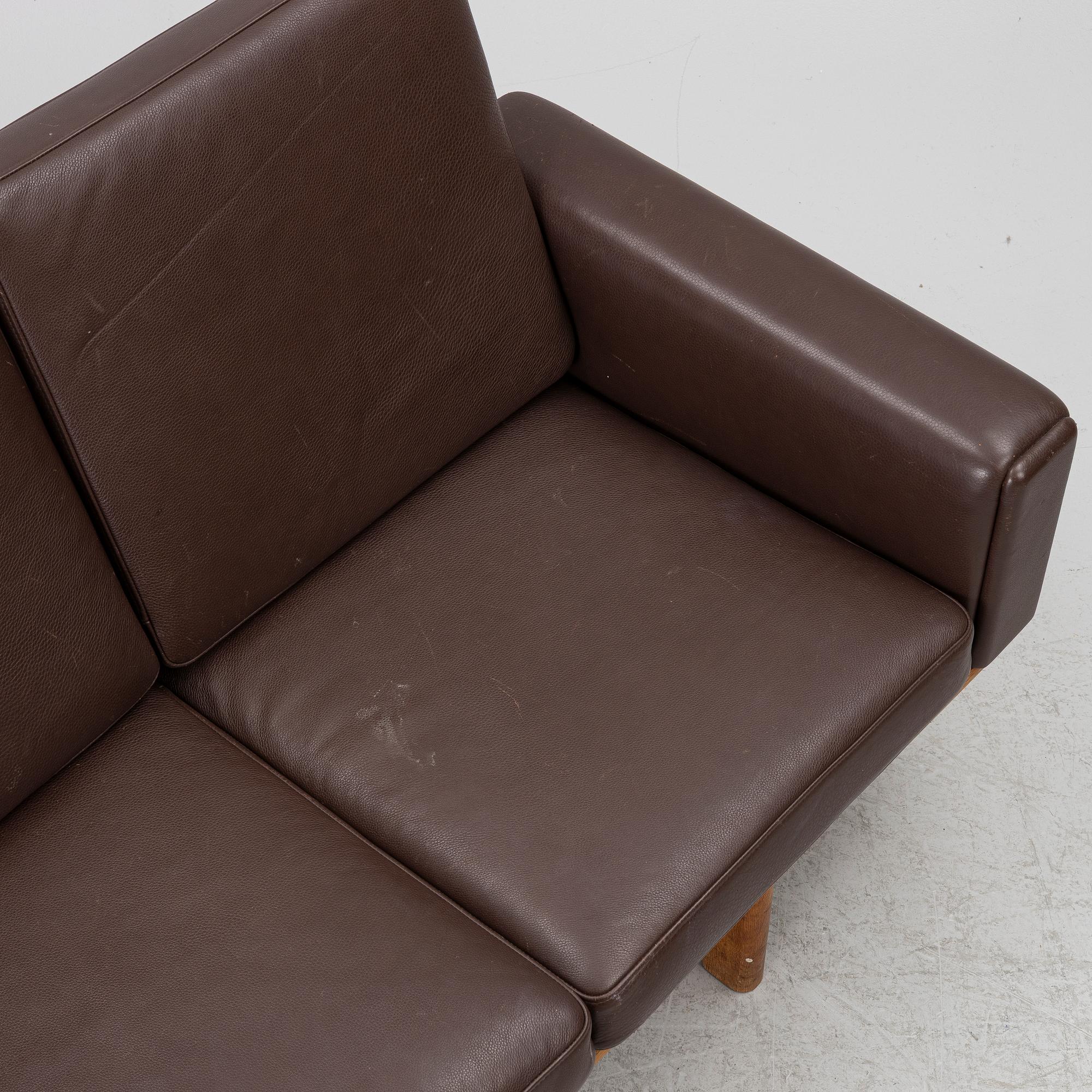 Hans J. Wegner, soffa "GE236" för Getama, Gedsted, Danmark 1900-talets senare del.
