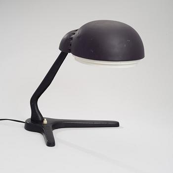 ALVAR AALTO, BORDSLAMPA A 704. Tillverkad av Valaistustyö Ky.