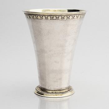 Anders Schotte, bägare, delvis förgyllt silver, Uddevalla 1777. Gustaviansk.