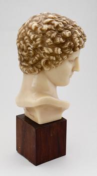SKULPTUR, vax, otydligt sign, 1900-talets första hälft.