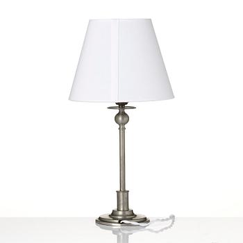 Firma Svenskt Tenn, a pewter table lamp model "A 520", Stockholm, 1928.