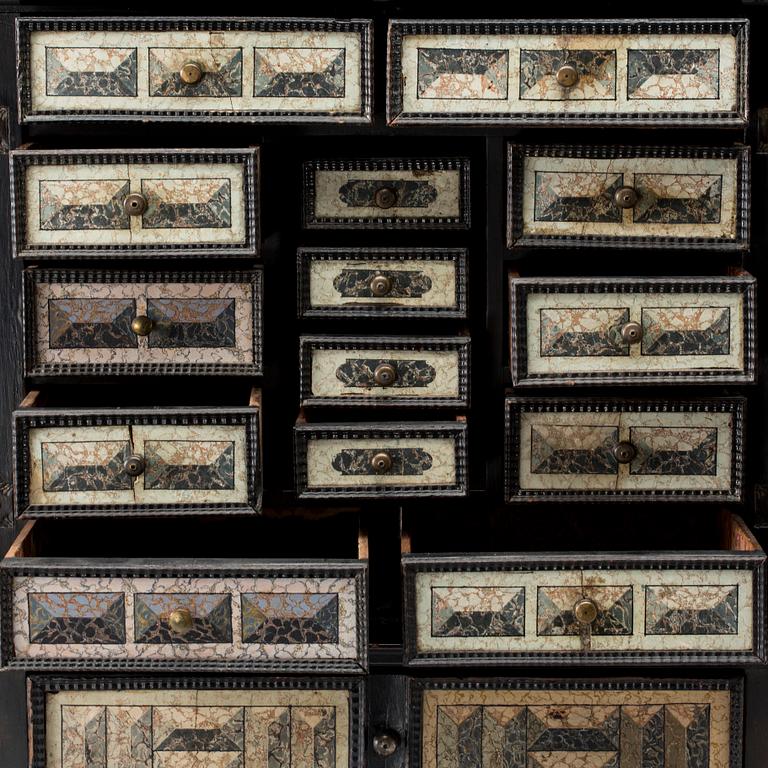 KABINETTSKÅP, barock, 1600-tal.