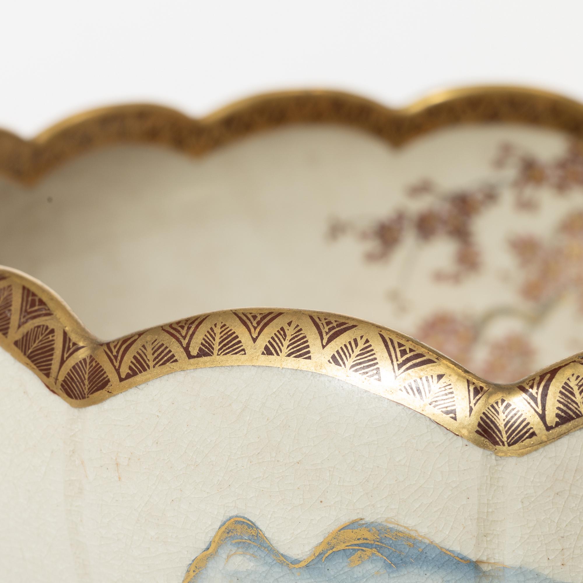 Bålskål, satsumagods. Japan, Meiji (1868-1912).