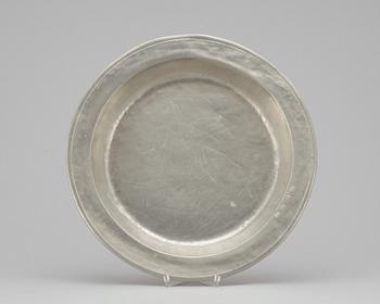 699. A pewter plate by Peter Kram Hudiksvall (active 1756-1758).