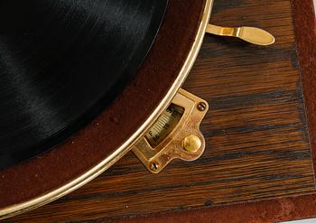 GRAMMOFON, "HMV Model 460 Lumiere", The Gramophone Company Ltd, 1900-talets första hälft.