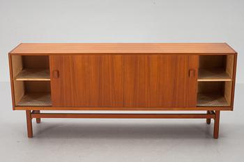 SIDEBOARD, "Arild", Nils Johnsson, Troeds, Bjärnum, 1900-talets andra hälft.