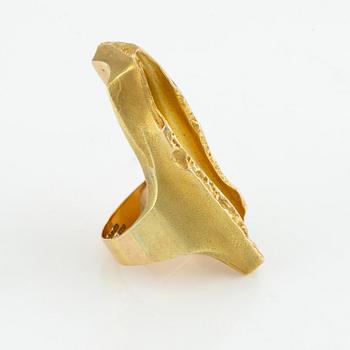 Björn Weckström, a "Lord of the Rings" 14K gold ring, Lapponia 1973.