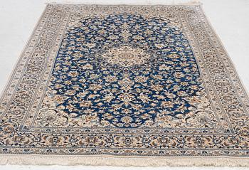 Carpet, Nain, approx. 255 x 155 cm.