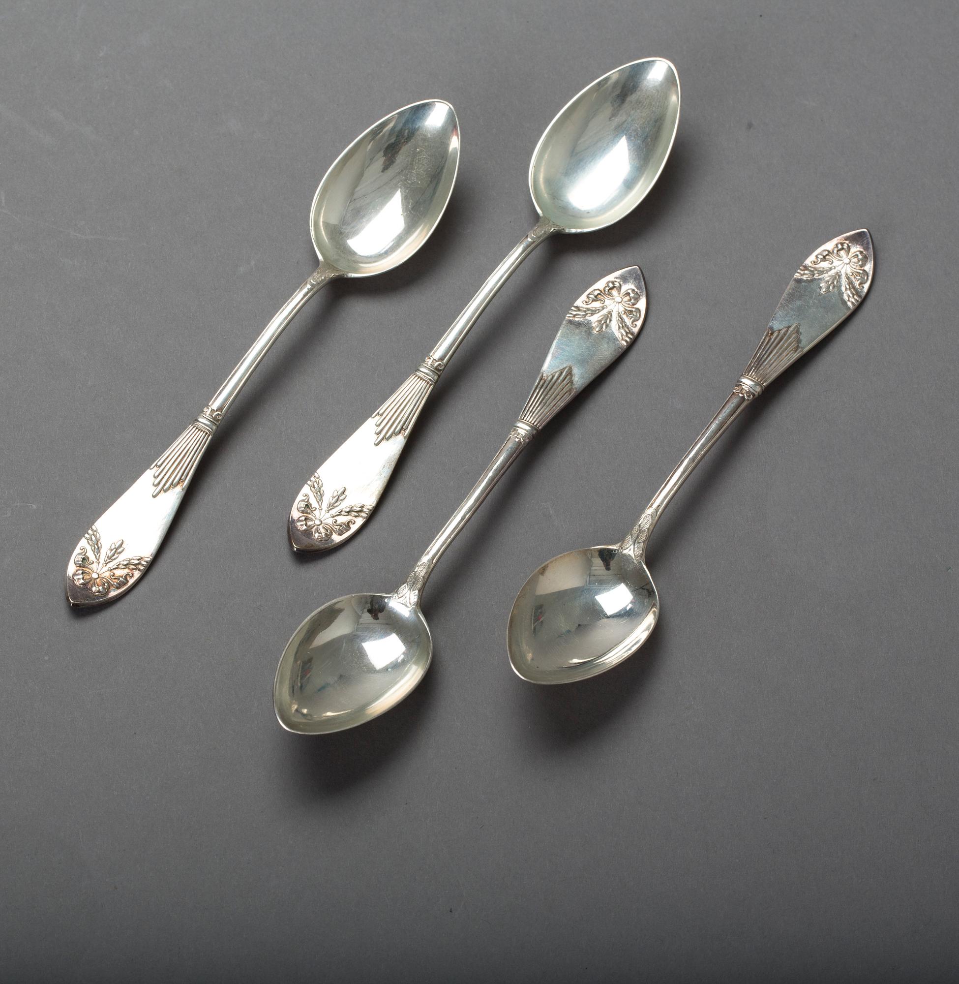 PARTI SILVER, 26 delar, total vikt ca 630g.