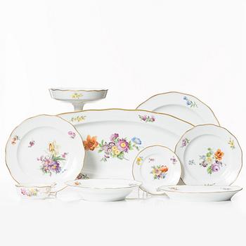 Royal Copenhagen, a 33-piece dinner service, 'Saxon Flower', Denmark.