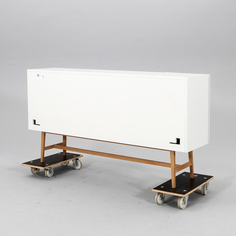 Claesson Koivisto Rune, skåp/sideboard, "Vass", Asplund, formivet 2007.
