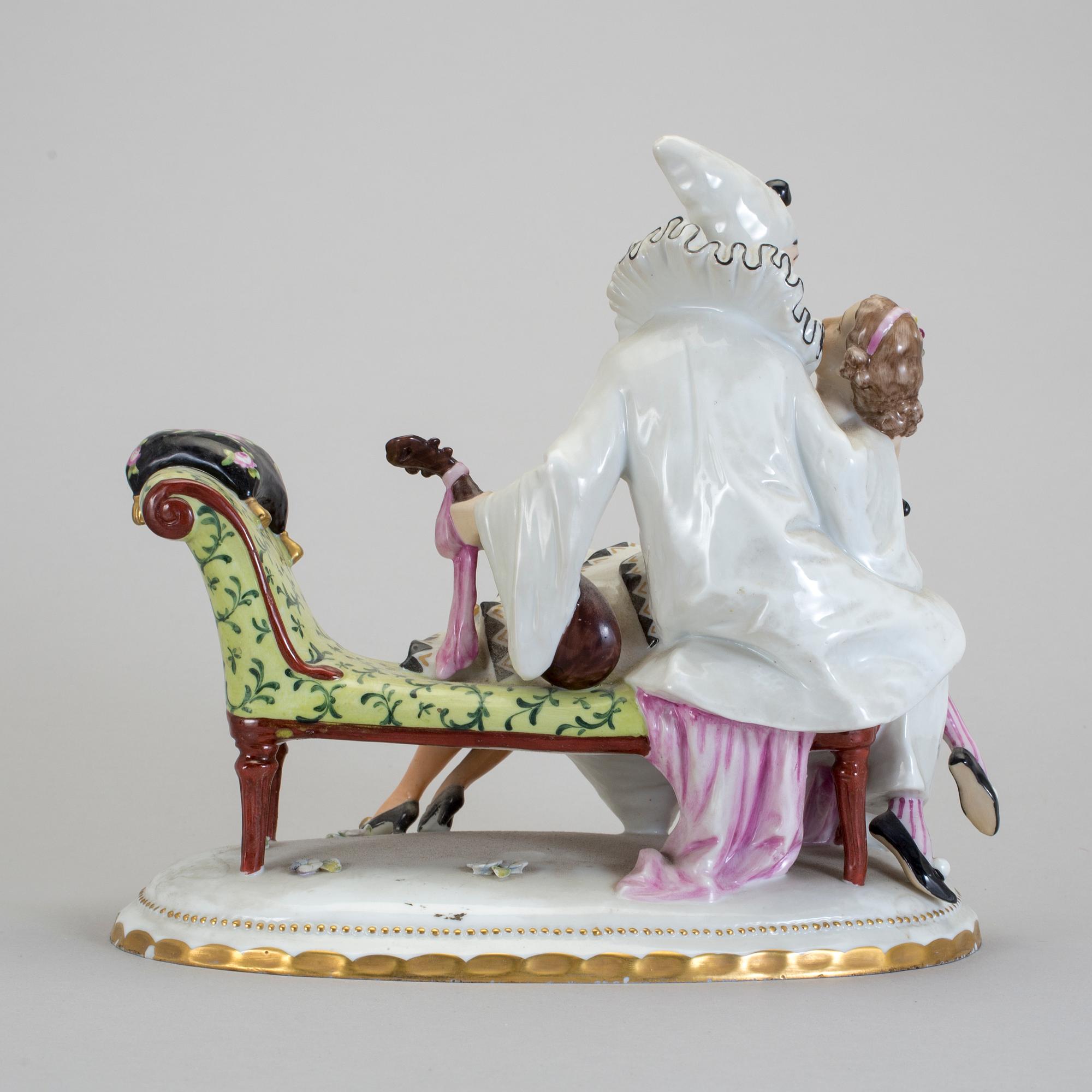 FIGURIN, porslin, Wallendorf-liknande märke, omkring sekelskiftet 1900.
