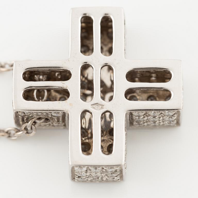 Pendant in the form of a cross with a chain 18K white gold set with round brilliant-cut diamonds.